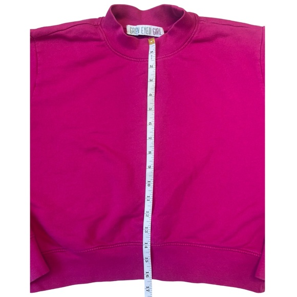Green Eyed Girl Cropped Long Sleeve Pink Sweatshirt – Size Medium – Mock Neck, B - Picture 6 of 11